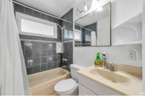 2208 Burquitlam Drive, Vancouver, BC 