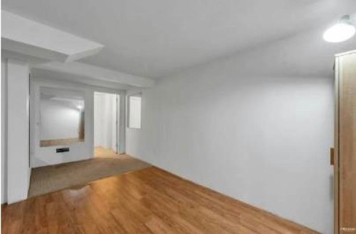2208 Burquitlam Drive, Vancouver, BC 