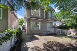 2320 Dundas Street Vancouver, BC V5L 1K1