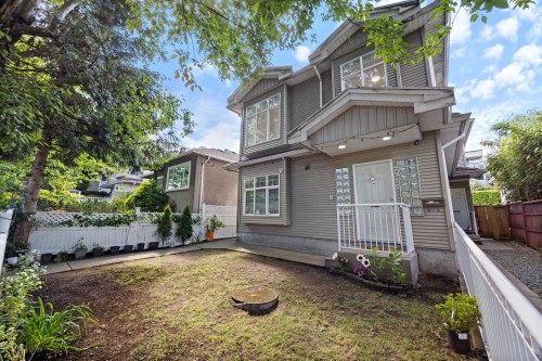 2320 Dundas Street, Vancouver, BC 