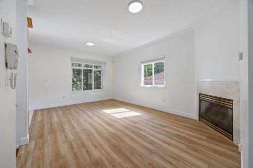 2320 Dundas Street, Vancouver, BC 