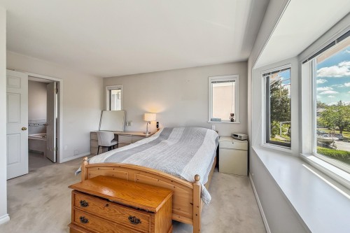 2755 20Th Avenue W, Vancouver, BC 