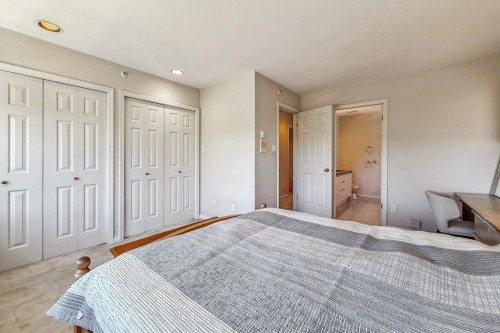 2755 20Th Avenue W, Vancouver, BC 