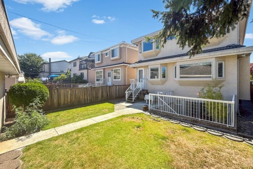 2755 20Th Avenue W, Vancouver, BC 