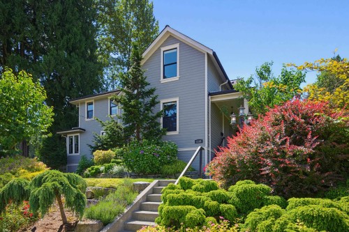 2209 St. George Street, Port Moody, BC 