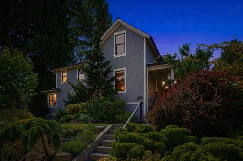 2209 St. George Street, Port Moody, BC 