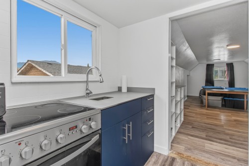 37937 Fourth Avenue, Squamish, BC 