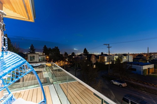 3011 27Th Avenue W, Vancouver, BC 