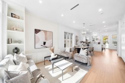 531 61st Avenue W Vancouver, BC V6P 2B4
