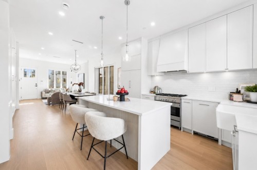 531 61St Avenue W, Vancouver, BC 