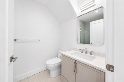 531 61St Avenue W, Vancouver, BC 