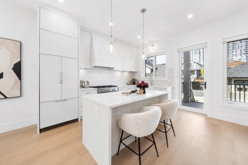 531 61St Avenue W, Vancouver, BC 
