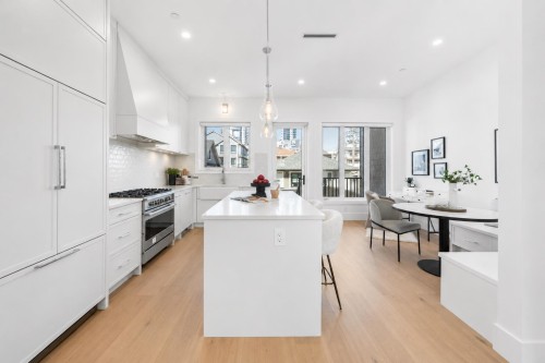 531 61St Avenue W, Vancouver, BC 