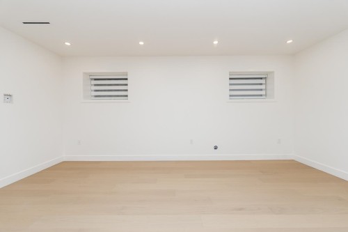 2-1845 51St Avenue E, Vancouver, BC 