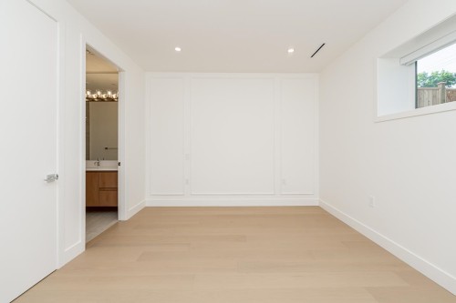 2-1845 51St Avenue E, Vancouver, BC 