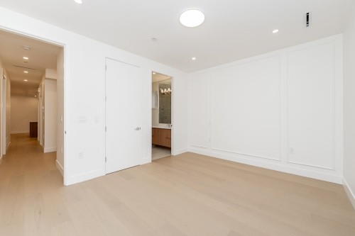 2-1845 51St Avenue E, Vancouver, BC 