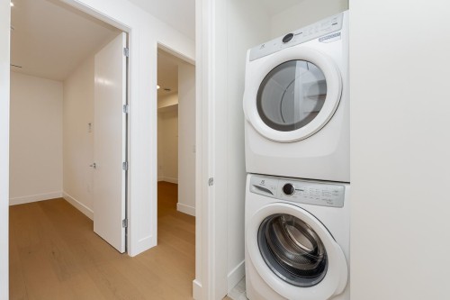2-1845 51St Avenue E, Vancouver, BC 