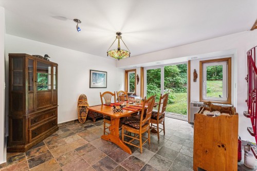 12 & 13 Coldwell Beach, North Vancouver, BC - Indoor Photo Showing Dining Room