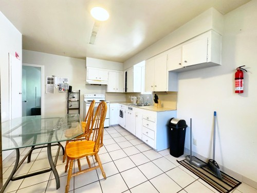 3416 Monmouth Avenue, Vancouver, BC 
