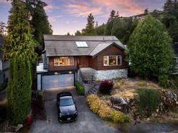 4786 Meadfeild Court  West Vancouver, BC V7W 2Y3