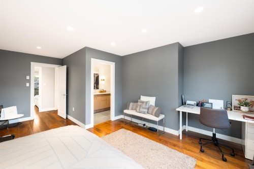 4786 Meadfeild Court, West Vancouver, BC 