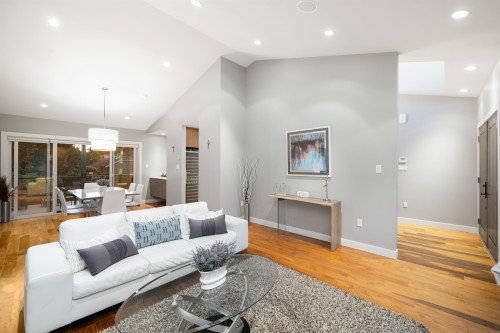 4786 Meadfeild Court, West Vancouver, BC 