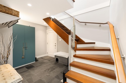 4786 Meadfeild Court, West Vancouver, BC 
