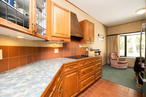 11832 Sunshine Coast Highway, Pender Harbour, BC 
