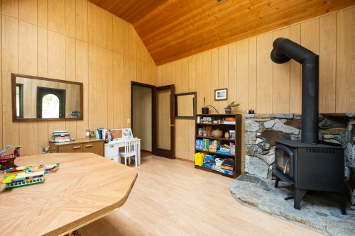 11832 Sunshine Coast Highway, Pender Harbour, BC 