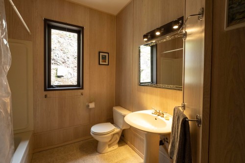 11832 Sunshine Coast Highway, Pender Harbour, BC 