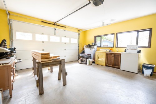 11832 Sunshine Coast Highway, Pender Harbour, BC 
