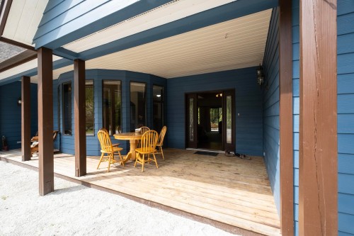 11832 Sunshine Coast Highway, Pender Harbour, BC 