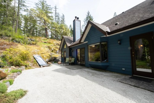 11832 Sunshine Coast Highway, Pender Harbour, BC 
