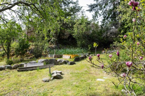 11832 Sunshine Coast Highway, Pender Harbour, BC 