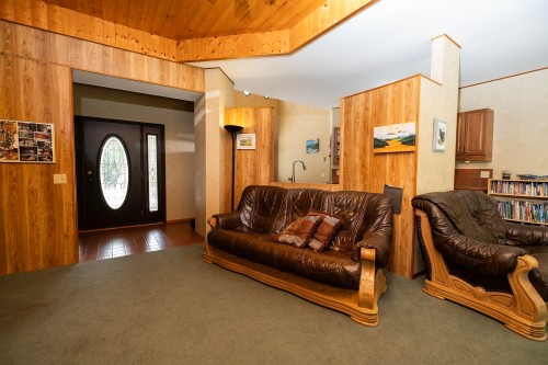 11832 Sunshine Coast Highway, Pender Harbour, BC 