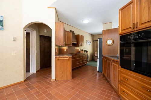 11832 Sunshine Coast Highway, Pender Harbour, BC 