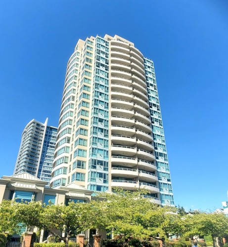 506-6659 Southoaks Crescent  Burnaby, BC V5E 4M9