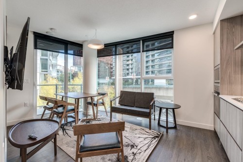 281-87 Nelson Street , Vancouver, BC V0R 2G0 2