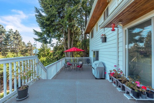 670 St. Andrews Road, West Vancouver, BC 