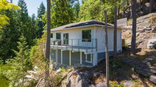 5673 Salmon Drive, Sechelt, BC 