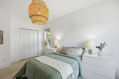 5673 Salmon Drive, Sechelt, BC 