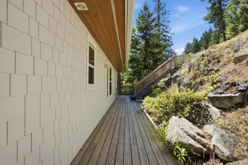 5673 Salmon Drive, Sechelt, BC 