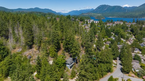 5673 Salmon Drive, Sechelt, BC 