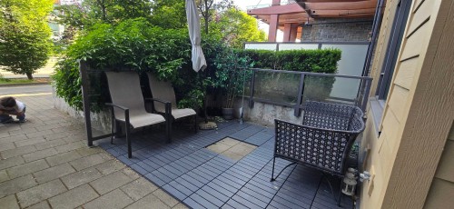 1208 27Th Street, North Vancouver, BC 