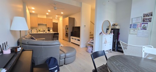 1208 27Th Street, North Vancouver, BC 