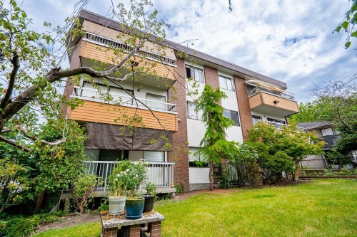 302-138 Templeton Drive  Vancouver, BC V5L 4N3
