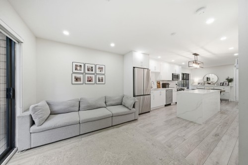 4328 Garden Grove Drive  Burnaby, BC V5G 4G6