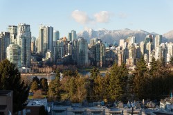 967 8th Avenue W Vancouver, BC V5Z 1E4