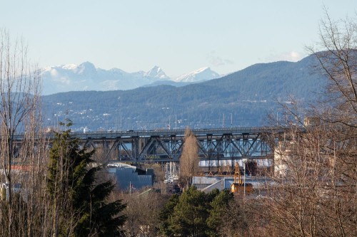 967 8Th Avenue W, Vancouver, BC 