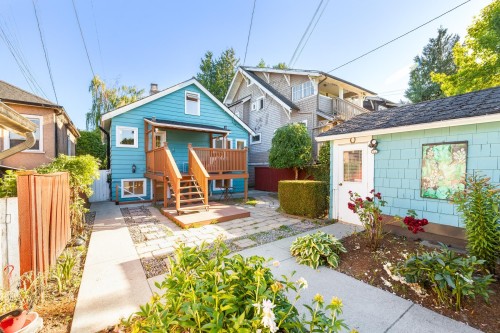 3311 8Th Avenue W, Vancouver, BC 